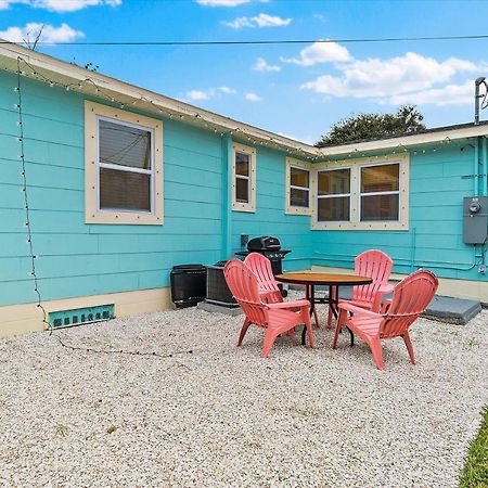 Quaint Gulfport Beach Bungalow Sankt Petersburg Zewnętrze zdjęcie