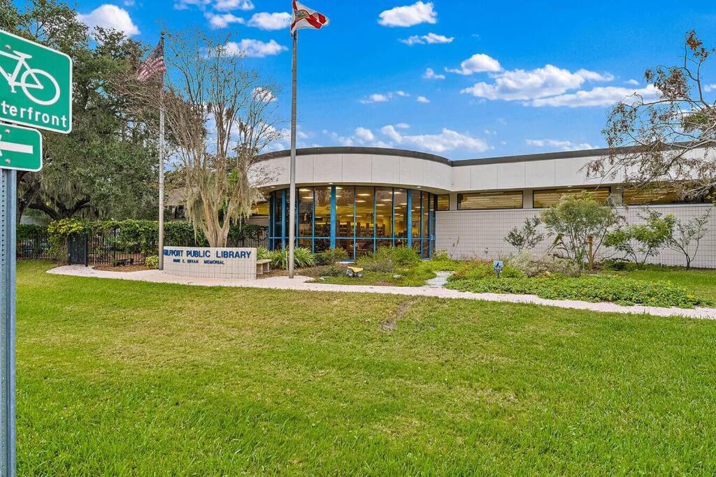 Quaint Gulfport Beach Bungalow Sankt Petersburg Zewnętrze zdjęcie